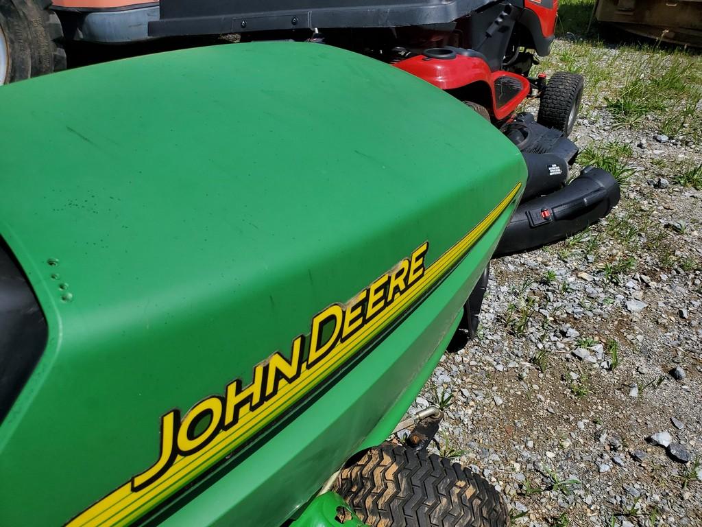 John Deere LT160 Riding Tractor 'AS-IS'