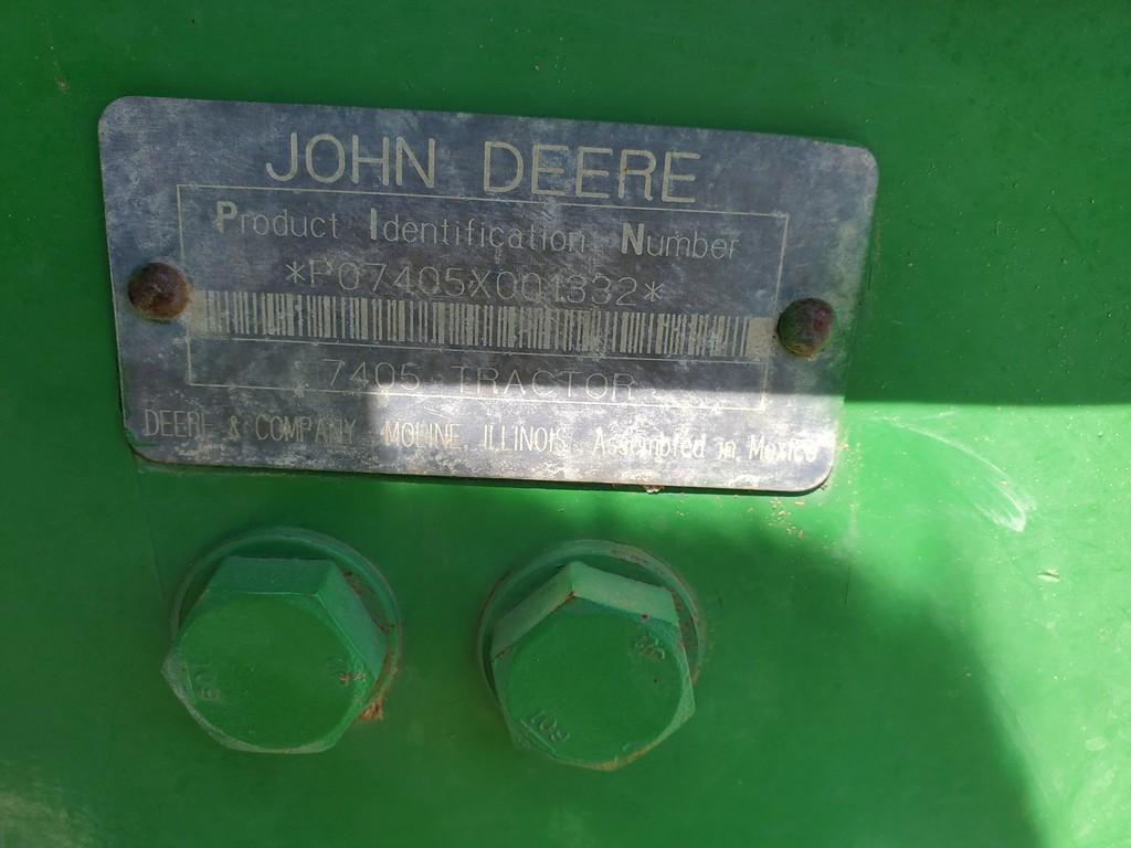 John Deere 7405 Tractor 'Runs & Operates'