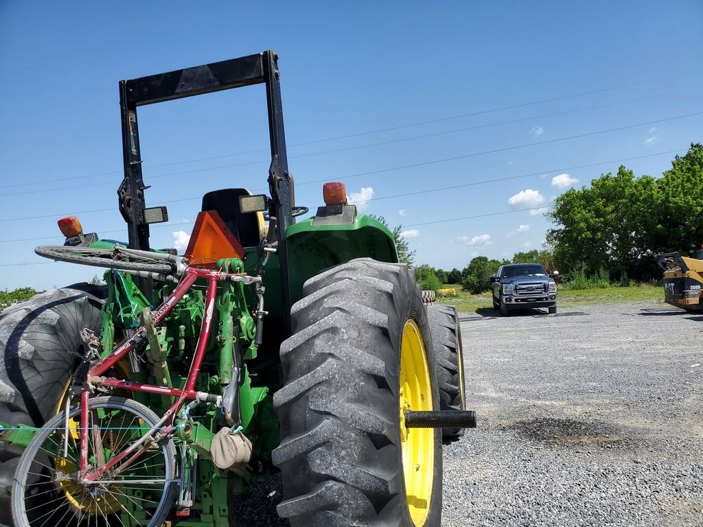 John Deere 7405 Tractor 'Runs & Operates'