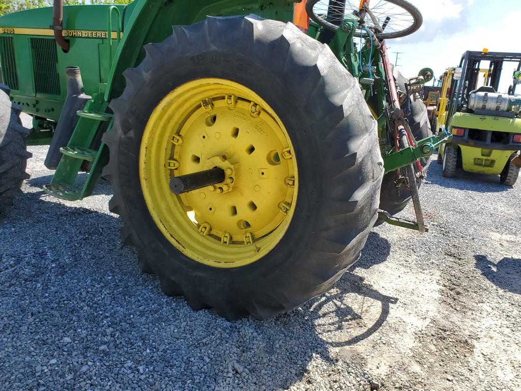 John Deere 7405 Tractor 'Runs & Operates'