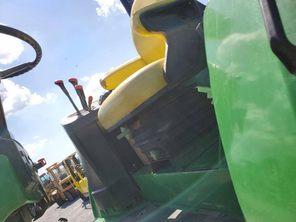 John Deere 7405 Tractor 'Runs & Operates'