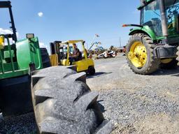 John Deere 7405 Tractor 'Runs & Operates'
