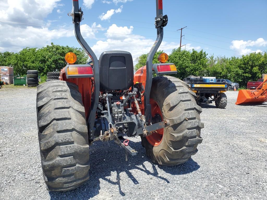 Kubota L4701 Compact Loader Tractor 'Ride & Drive'