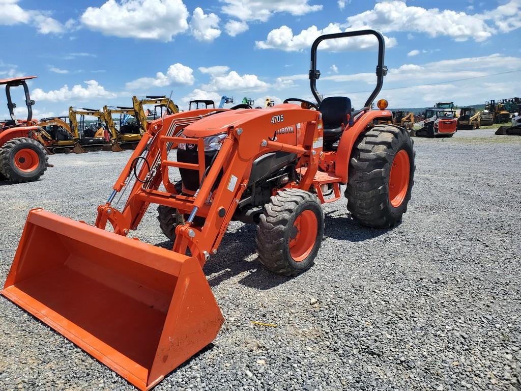 Kubota L4701 Compact Loader Tractor 'Ride & Drive'