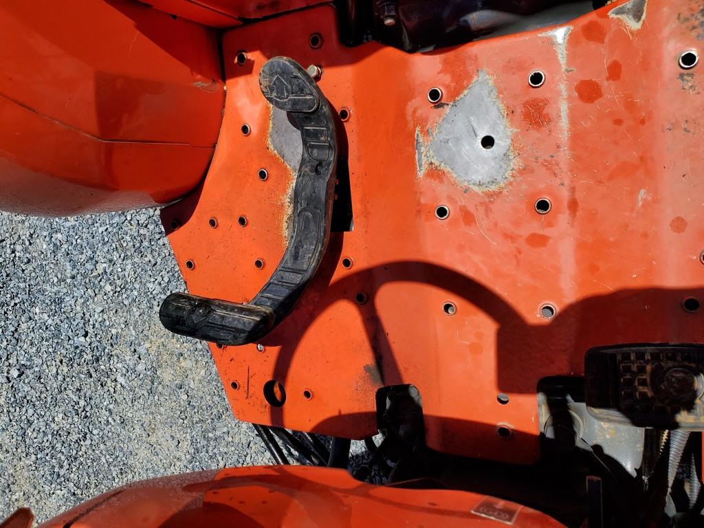 Kubota L4701 Compact Loader Tractor 'Ride & Drive'