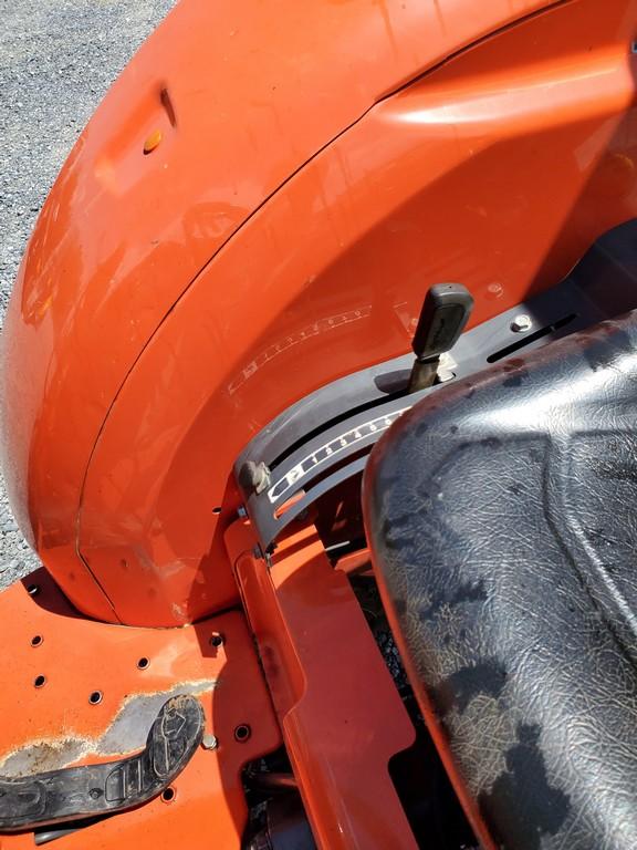 Kubota L4701 Compact Loader Tractor 'Ride & Drive'