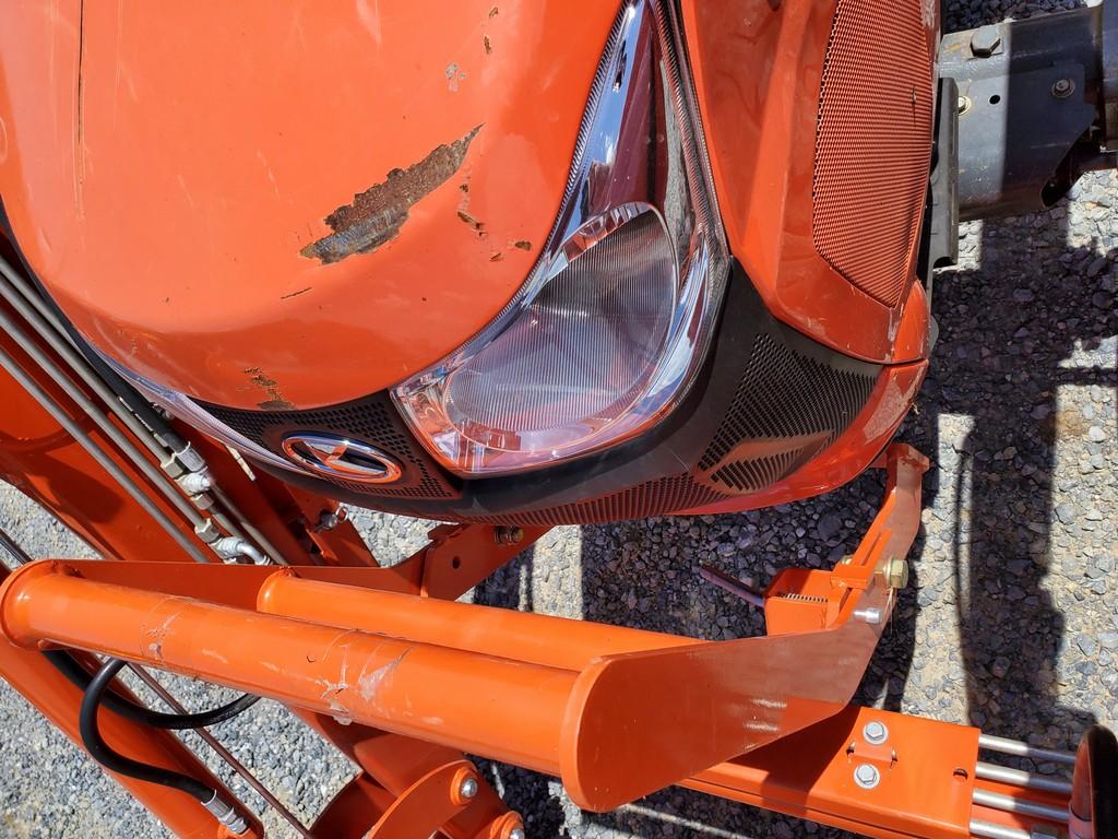Kubota L4701 Compact Loader Tractor 'Ride & Drive'