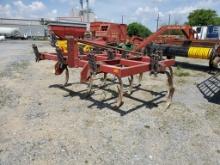 Internation 5500 Chisel Plow