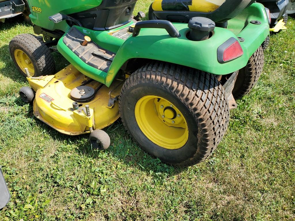 2011 John Deere X500 Riding Tractor 'AS-IS'