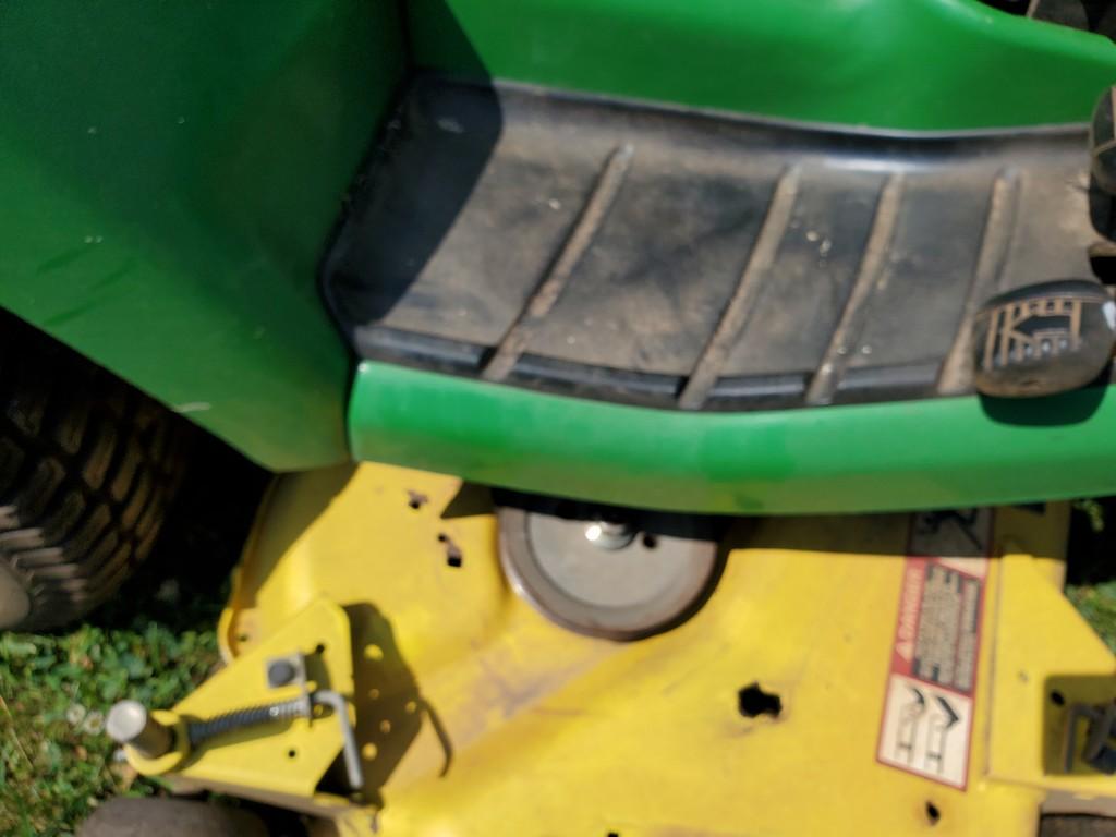2011 John Deere X500 Riding Tractor 'AS-IS'