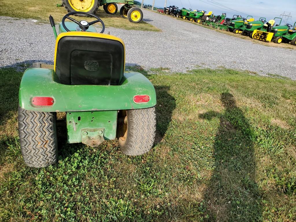John Deere 110 Riding Tractor 'AS-IS'