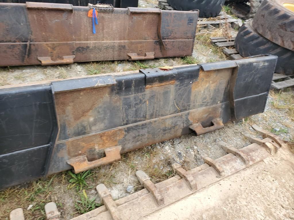 John Deere  Bucket