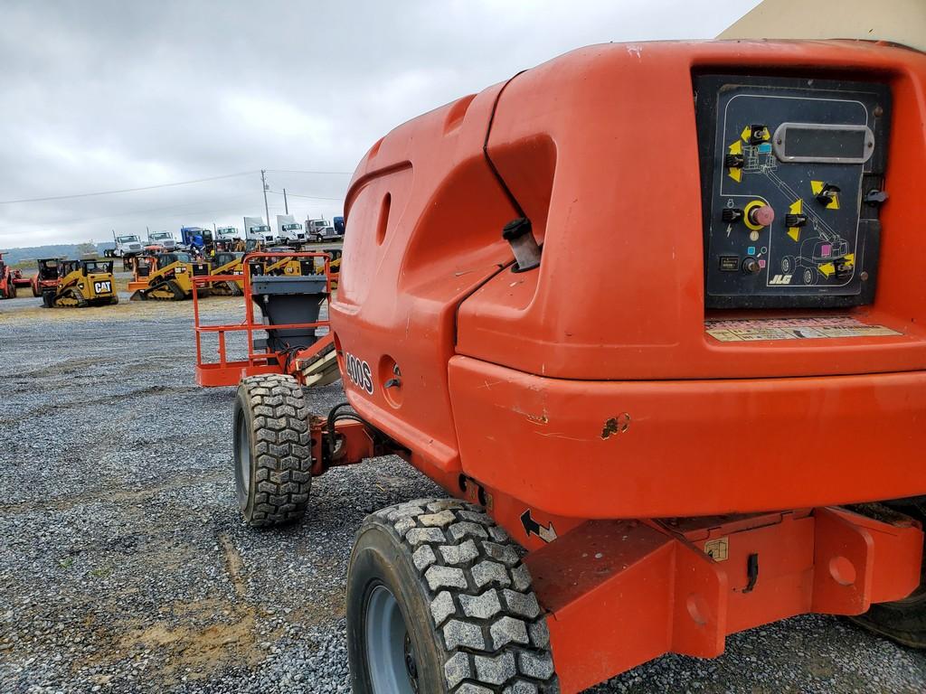 2001 JLG 400S Manlift 'Runs & Operates'