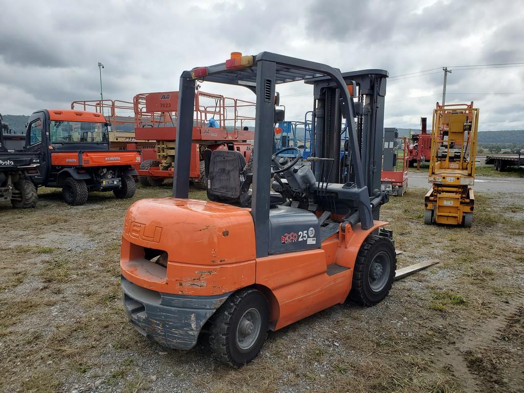 2011 Heli CPCD25-KU11 Forklift 'Runs & Operates'