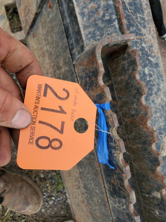 2014 Cat 4in1 Bucket