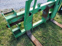 John Deere  Pallet Forks