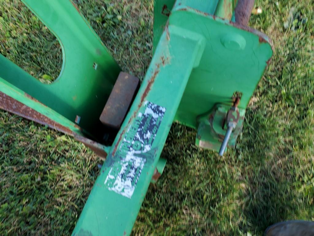 John Deere  Pallet Forks