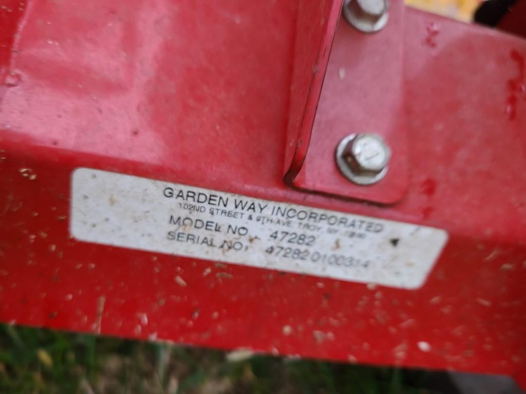 Troybilt  Chipper Shredder Vac