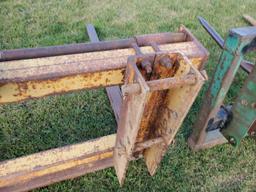 Bale Carrier