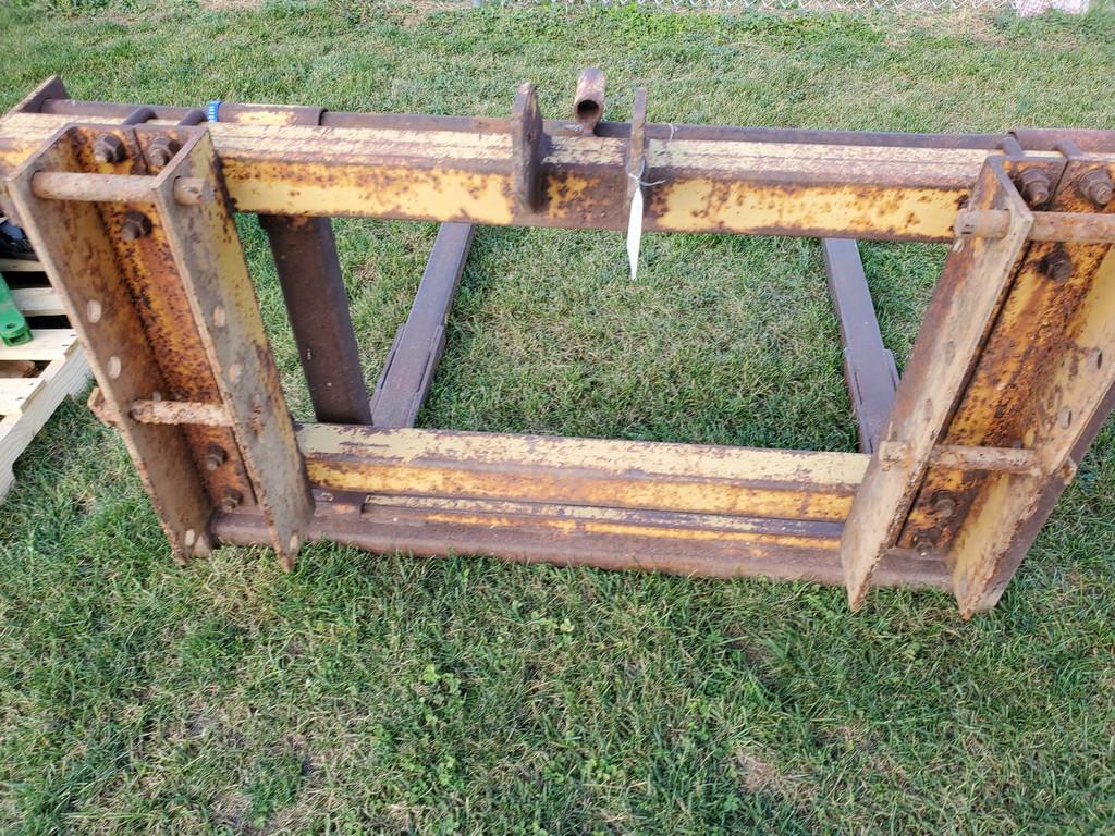 Bale Carrier