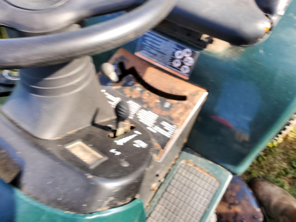 Craftsman  Riding Tractor 'AS-IS'