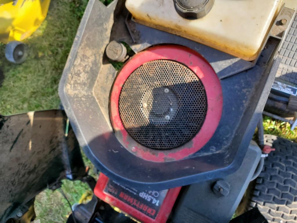 Craftsman  Riding Tractor 'AS-IS'
