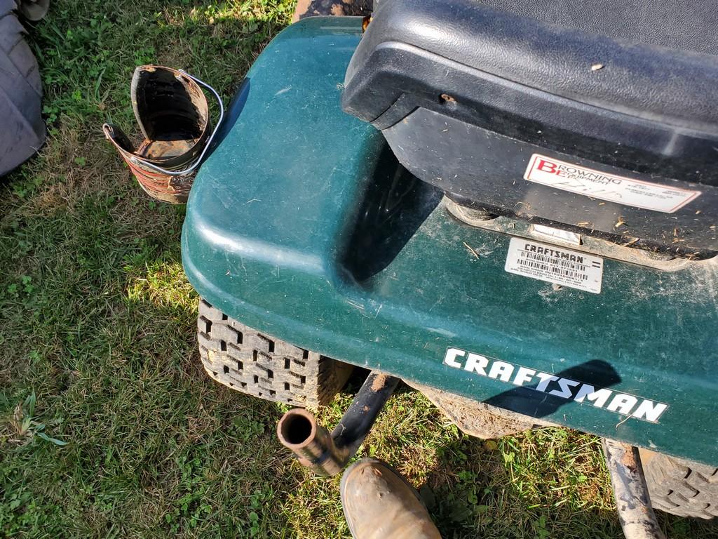 Craftsman  Riding Tractor 'AS-IS'