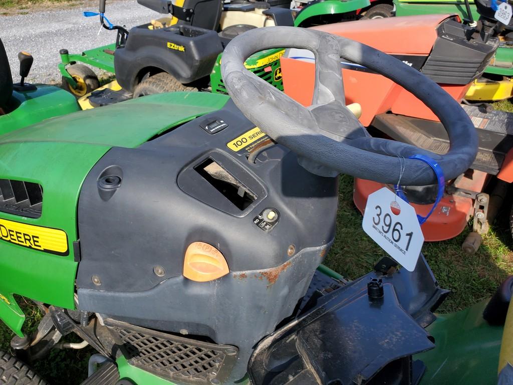 2010 John Deere LA105 Riding Tractor 'AS-IS'