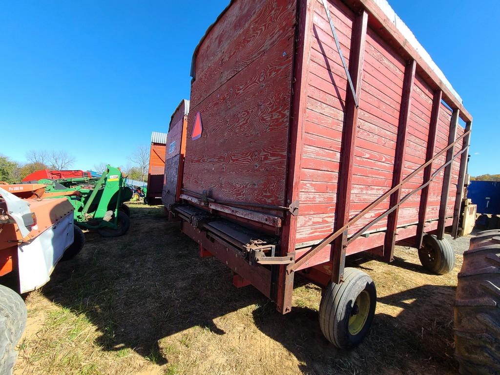 Dion 1016 Forage Wagon 'Manual in the Office'