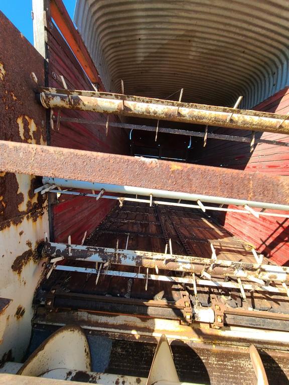 Dion 1016 Forage Wagon 'Manual in the Office'