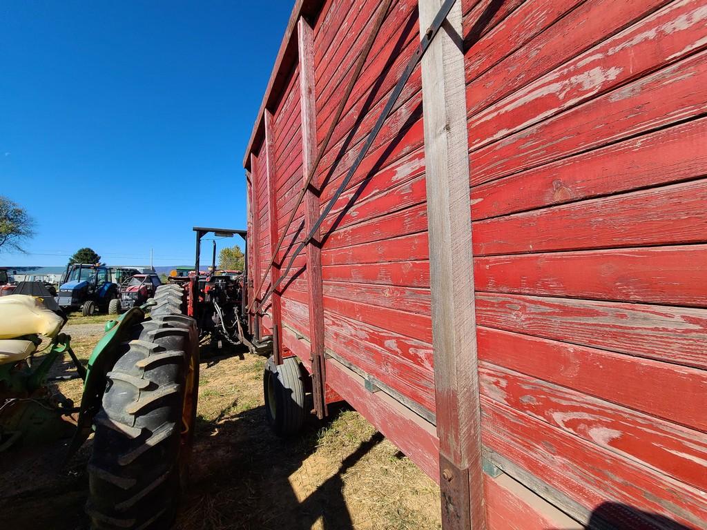 Dion 1016 Forage Wagon 'Manual in the Office'