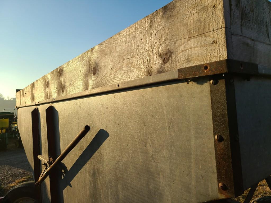 Gravity Bin Wagon