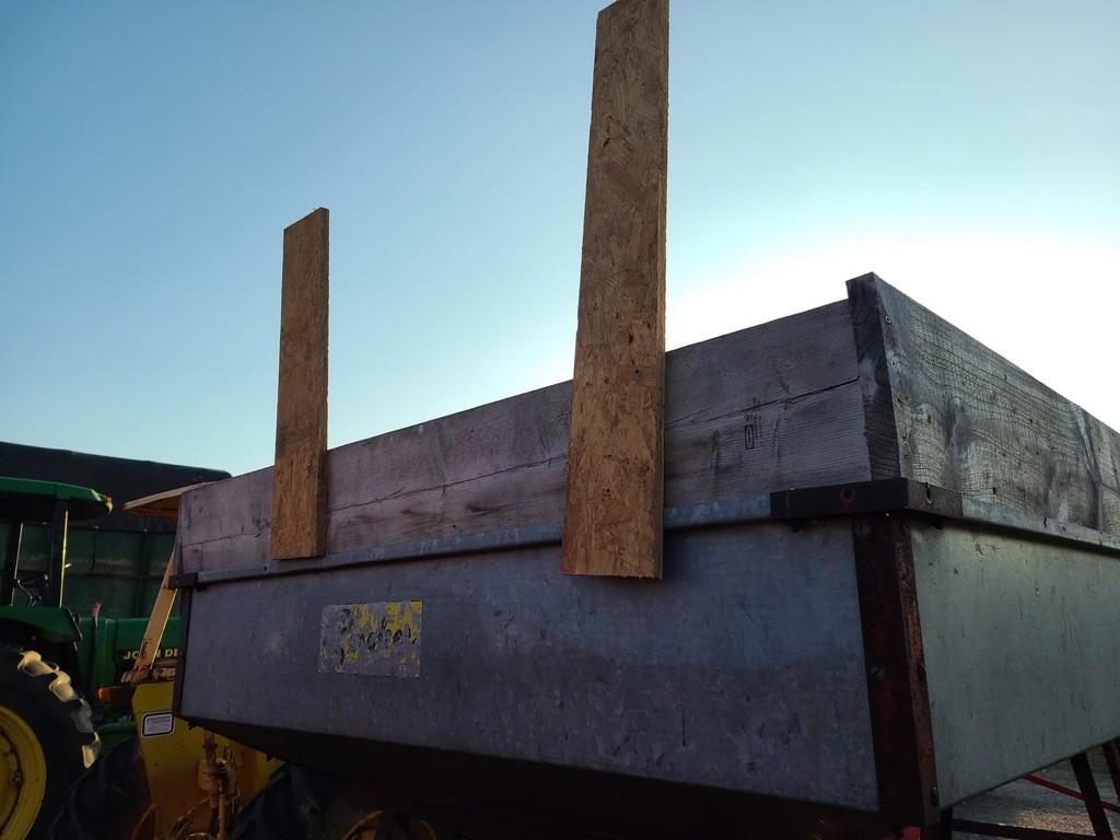 Gravity Bin Wagon