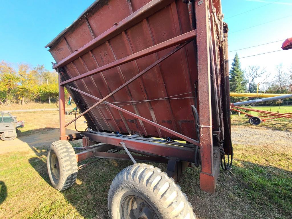Richardton 700 Dump Cart