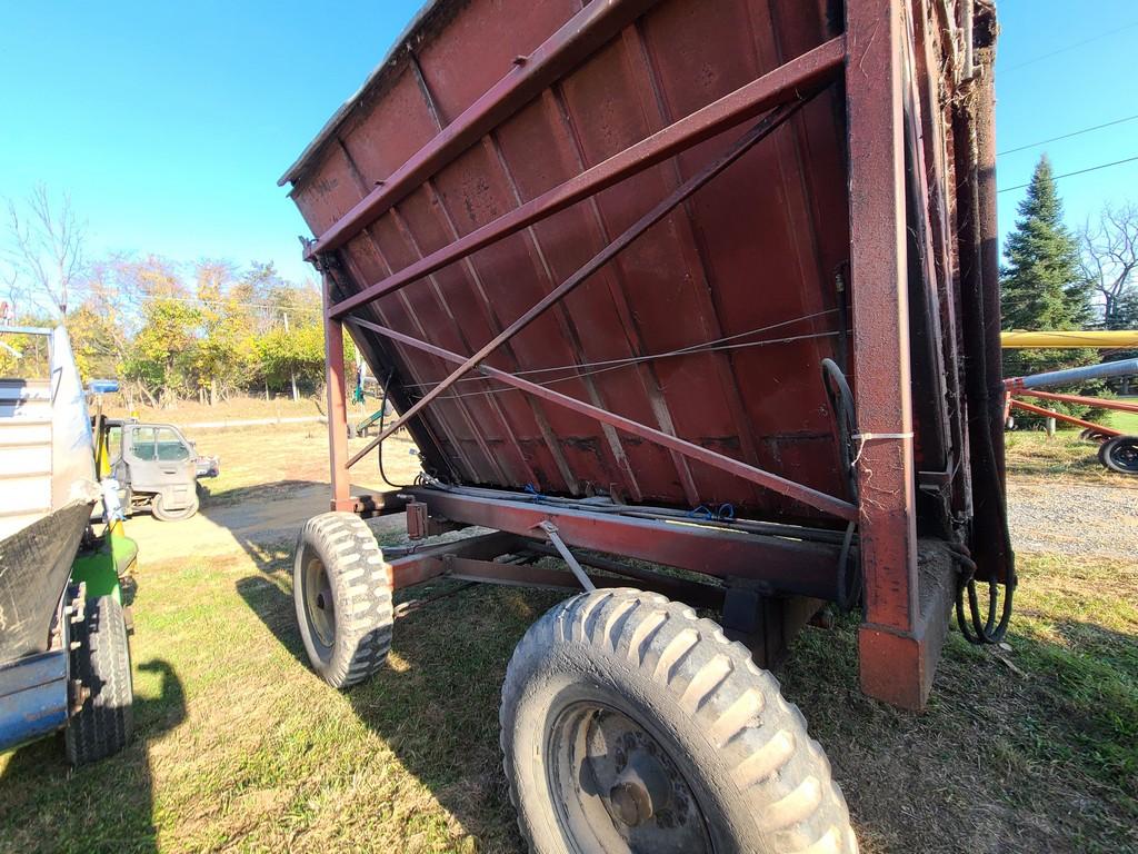 Richardton 700 Dump Cart