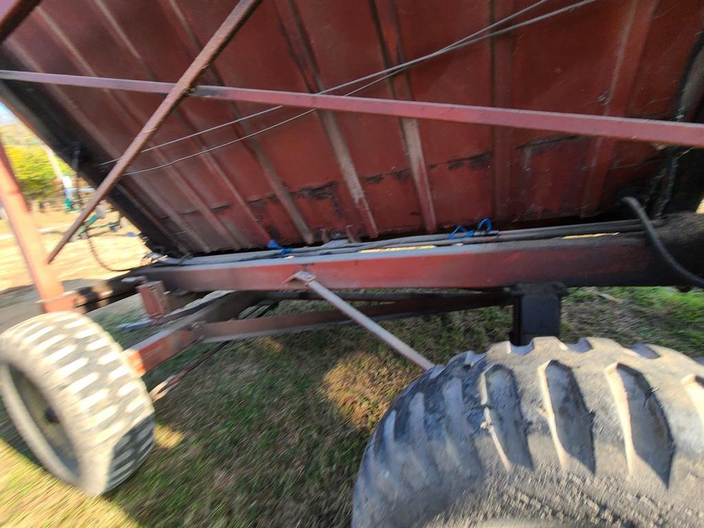 Richardton 700 Dump Cart