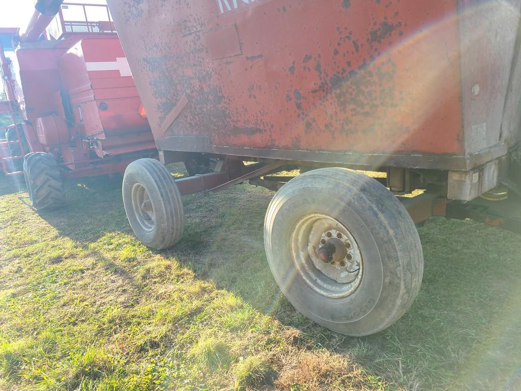Richardton 700 Dump Cart