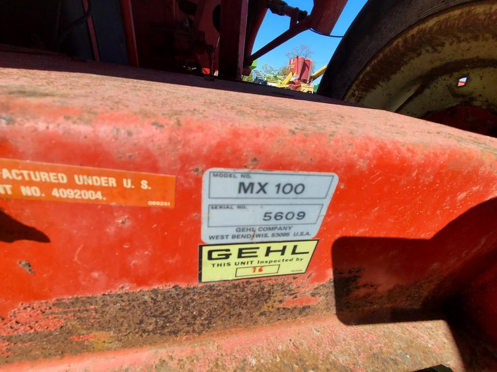 Gehl 100 Grinder Mixer 'Scales In the Office'