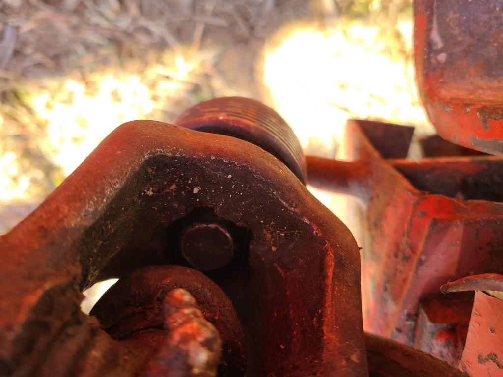 Gehl 100 Grinder Mixer 'Scales In the Office'