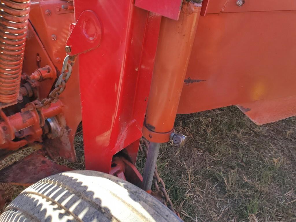 Massey Ferguson 1372 Discbine