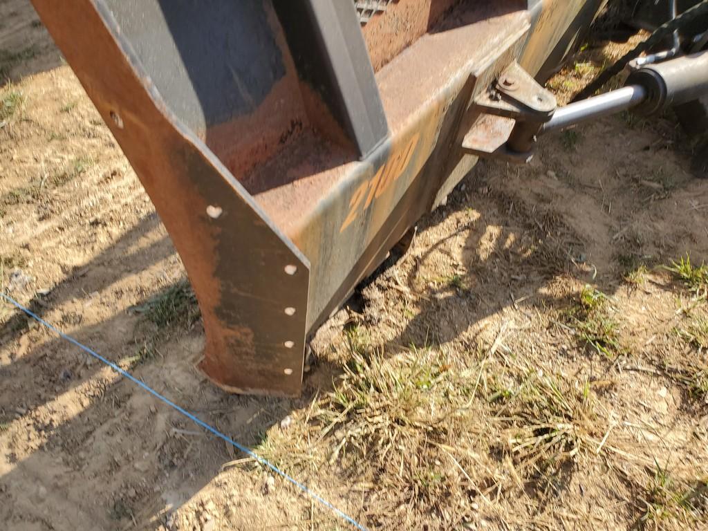 Grouser 2100 Silage Blade