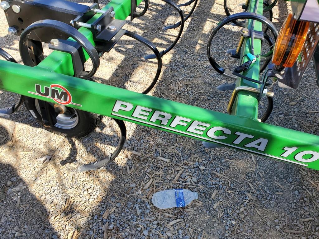 Unverferth Perfecta 10 Cultivator 'LIKE NEW'