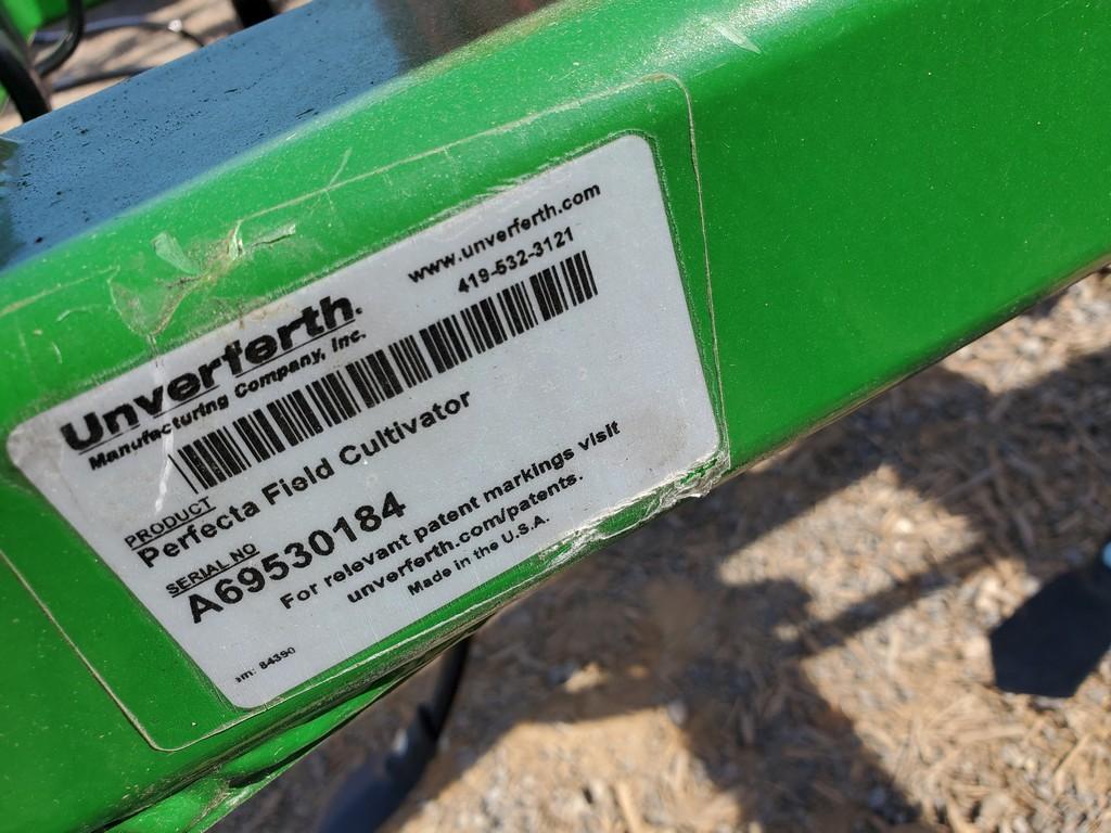 Unverferth Perfecta 10 Cultivator 'LIKE NEW'