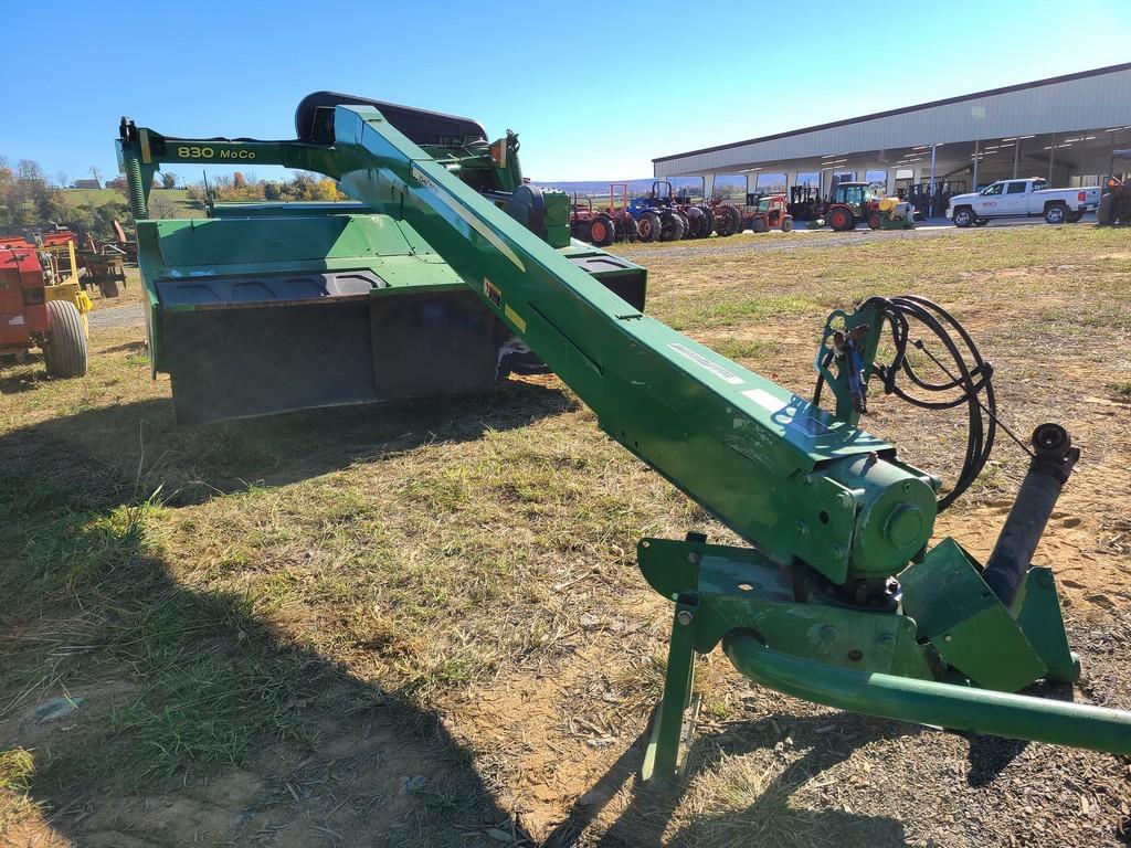 John Deere 830 Moco Discbine