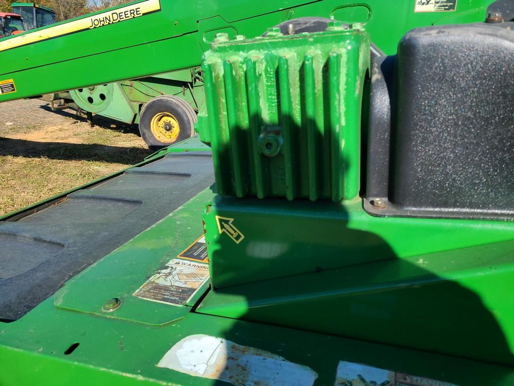 John Deere 830 Moco Discbine