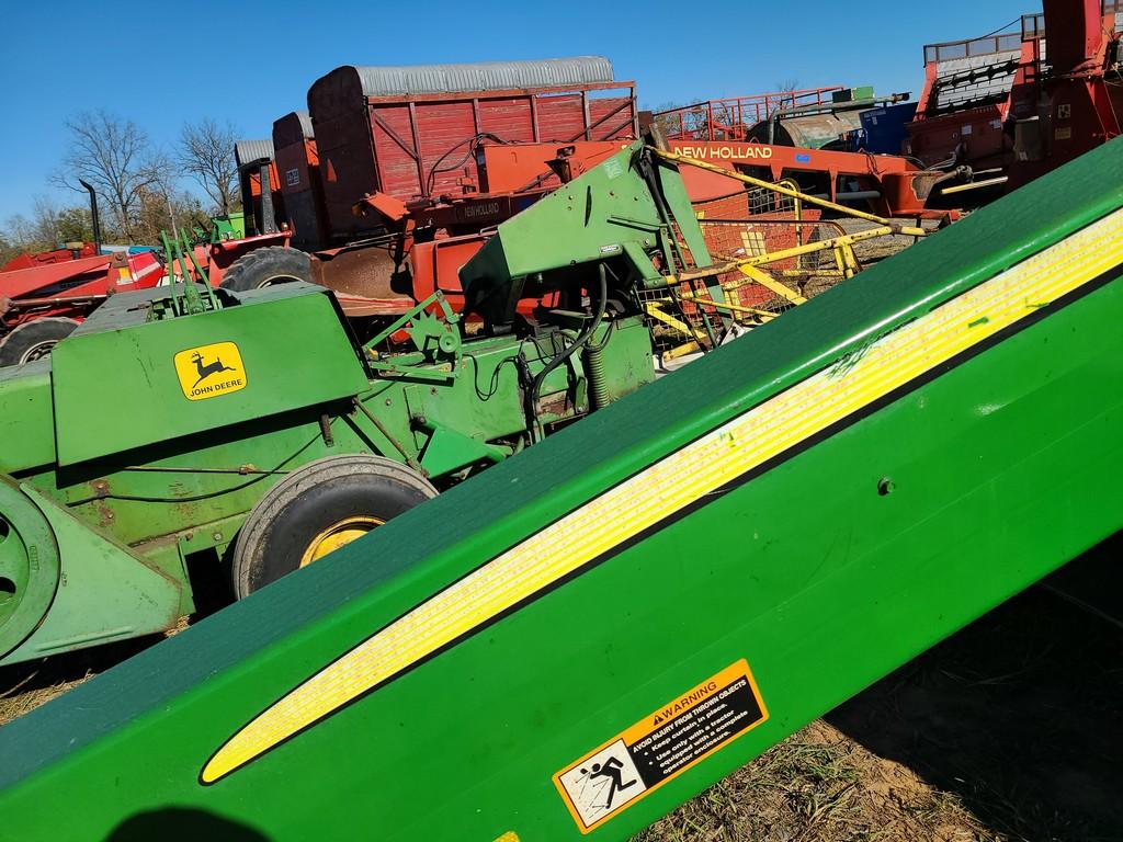 John Deere 830 Moco Discbine