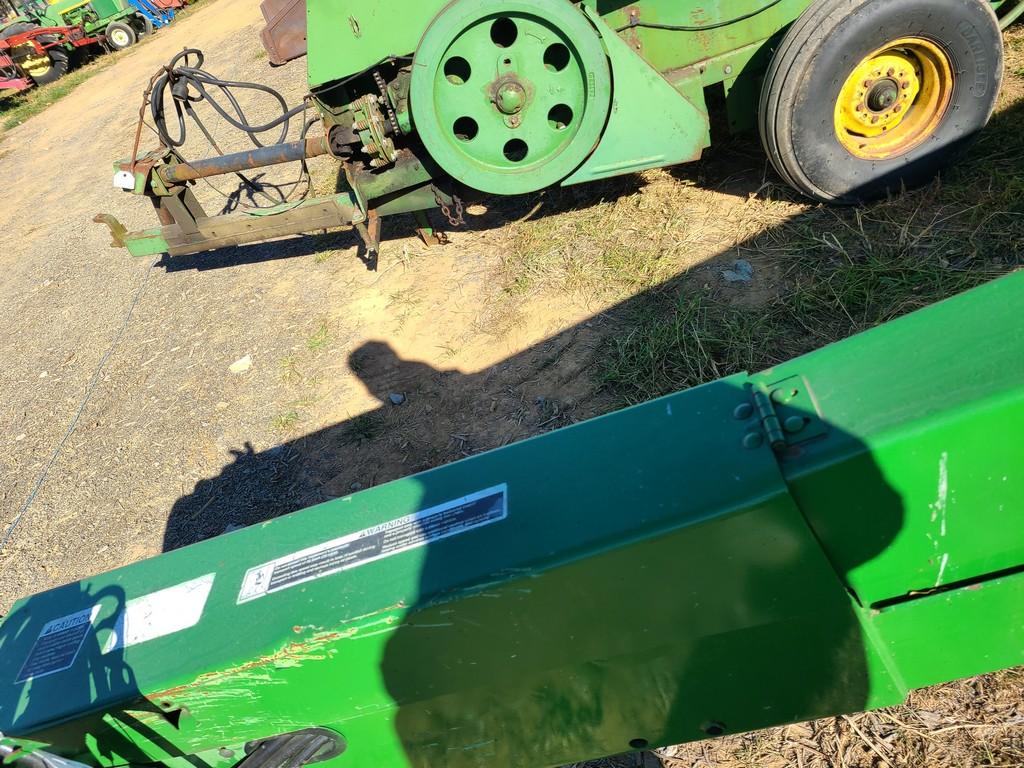 John Deere 830 Moco Discbine