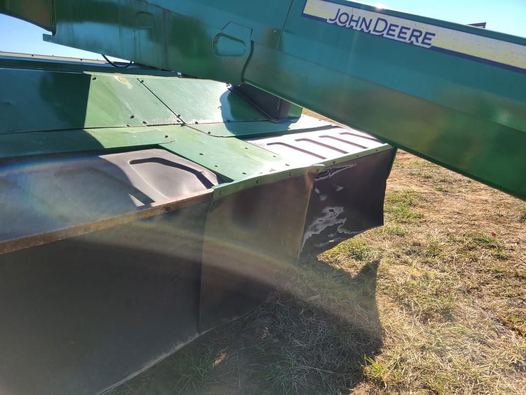 John Deere 830 Moco Discbine