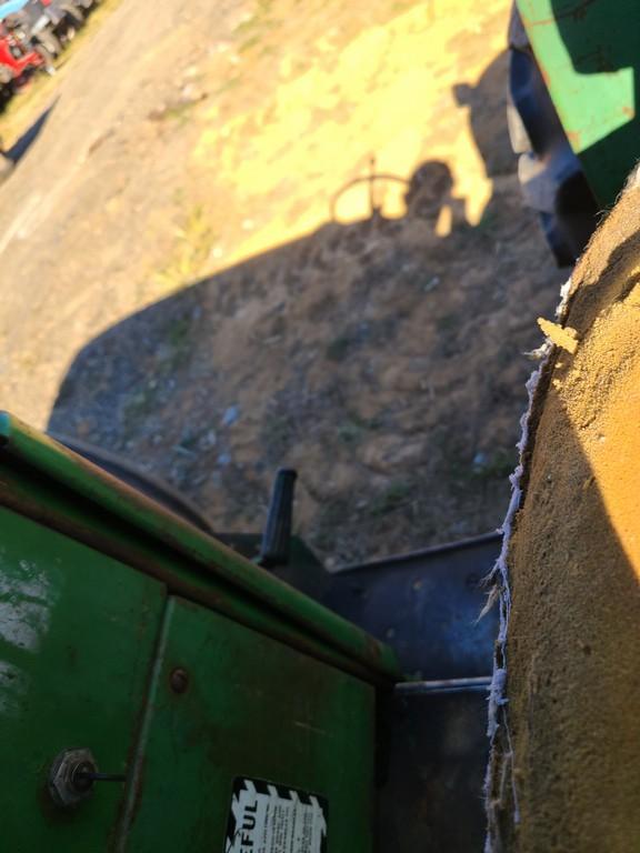 John Deere 2010 Tractor 'Runs & Operates'