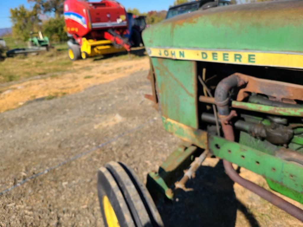 John Deere 2010 Tractor 'Runs & Operates'